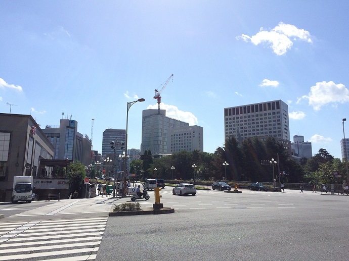 四ツ谷駅前_千代田区側を見る