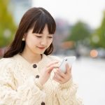 スマホ女性