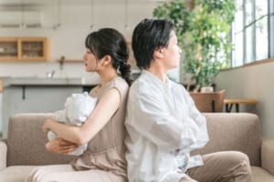 喧嘩する夫婦