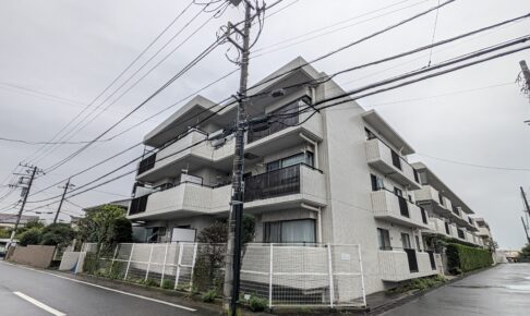 朝日ヶ丘パーク・ホームズ　2026年10月時点の相場 ～低層住居専用地域ながらスーパーマーケット至近～【マンションマニア】